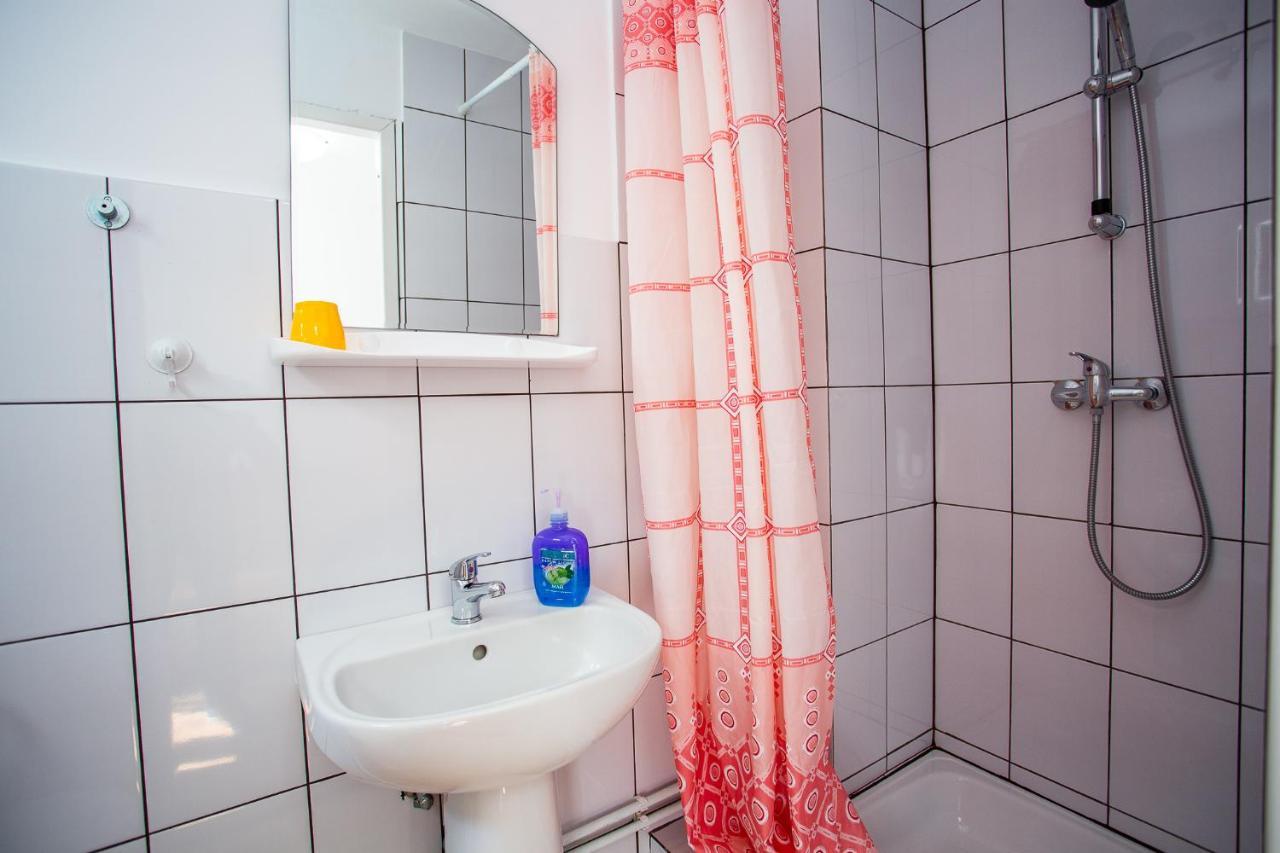 Casa Trandafirilor Hotell Cîrţişoara Exteriör bild